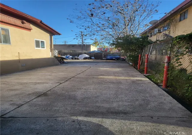 2nd image of 346 N Fickett St, Los Angeles, CA 90033 | MLS# TR25281567