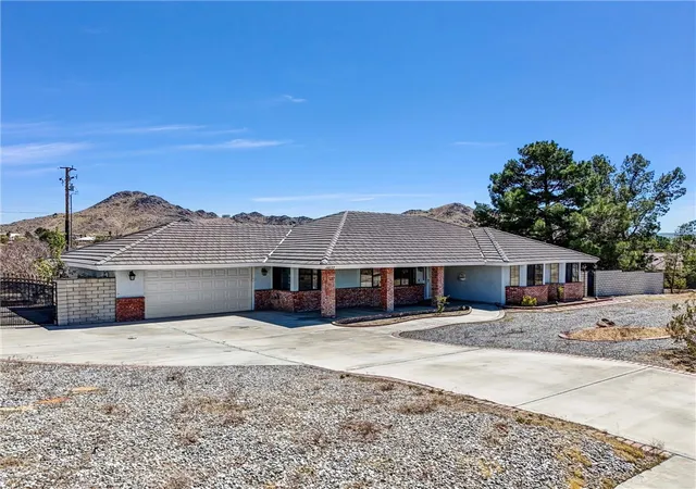 1st image of 16635 Wintun, Apple Valley, CA 92307 | MLS# SR25281809