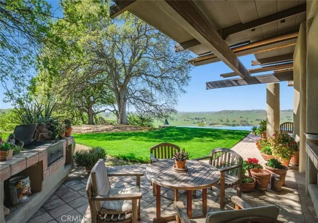 3rd image of 19623 Road 211, Friant, CA 93626 | MLS# SC25281913