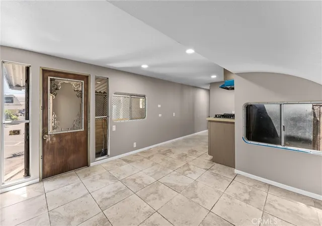 Photo 2 of Manufactured home for sale at 775 E Foothill #14, Rialto, CA 92376 | MLS# CV25281651 | Listing updated on 2026-10-09