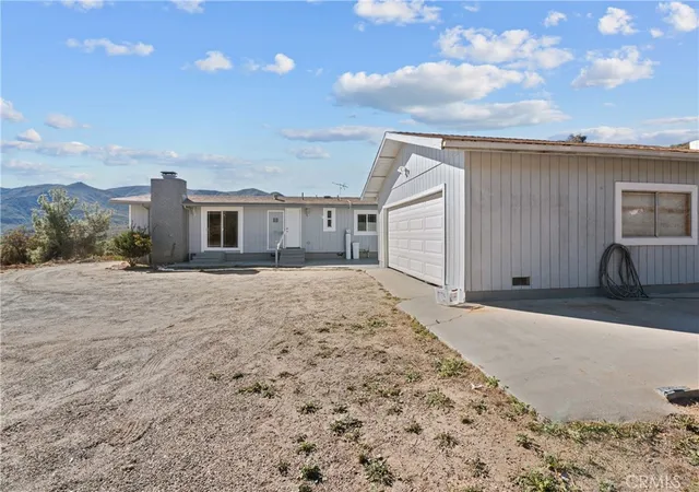 Homes for sale in Warner Springs, CA | 35335 Peralta Dr, Warner Springs, CA 92086 | MLS# ND26000137