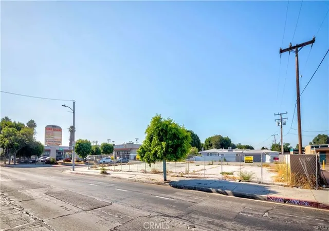 2nd image of 2416 E Alondra, Compton, CA 90221 | MLS# DW26000484