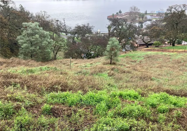 2nd image of 12039 Lakeview, Clearlake Oaks, CA 95423 | MLS# LC26000491