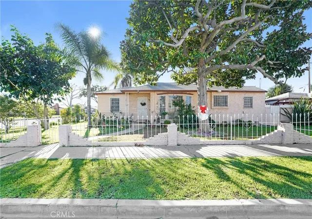 Homes for sale in Inglewood, CA | 2200 W Hardy, Inglewood, CA 90305 | MLS# PW25282083