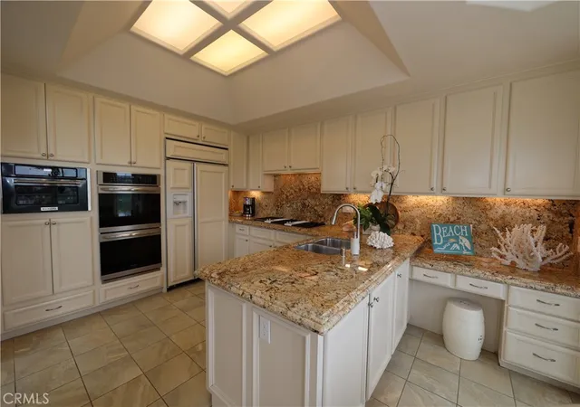 Photo 3 of Sale Pending at 22 Chandon, Newport Coast, CA 92657 | MLS# NP26000016 | Listing updated on 2026-09-18
