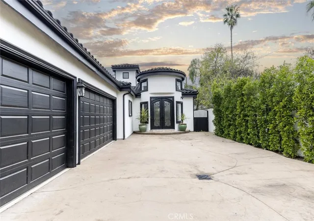 3rd image of 5157 Avenida Oriente, Tarzana, CA 91356 | MLS# GD26000851