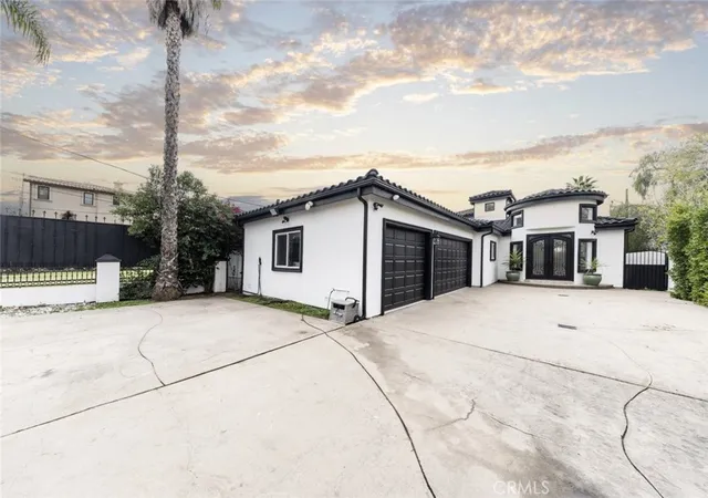 5th image of 5157 Avenida Oriente, Tarzana, CA 91356 | MLS# GD26000851