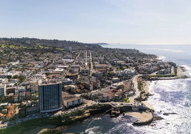 4th image of 7811 Eads Ave #311, La Jolla, CA 92037 | MLS# 2600100SD