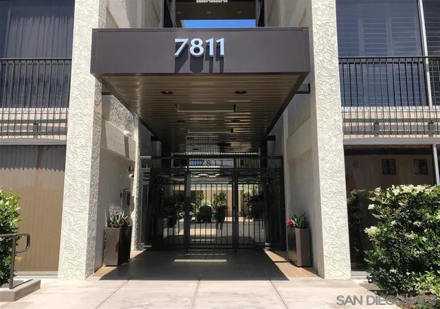 5th image of 7811 Eads Ave #311, La Jolla, CA 92037 | MLS# 2600100SD