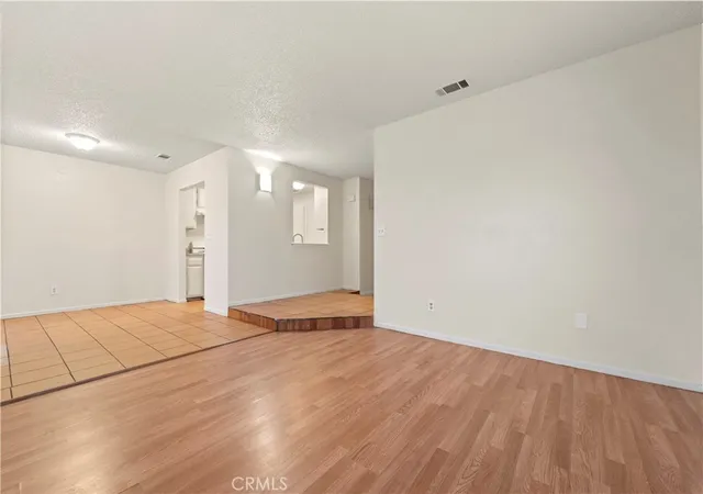 2nd image of 1071 May Lane, Barstow, CA 92311 | MLS# SW25281629