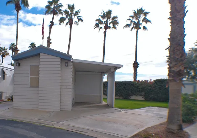Photo 2 of Manufactured home for sale at 84136 Ave 44 #206, Indio, CA 92203 | MLS# 219140698DA | Listing updated on 2026-04-01