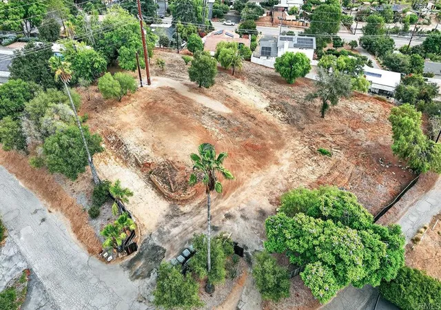 1st image of 2147 Sunset Dr, Escondido, CA 92025 | MLS# NDP2600086