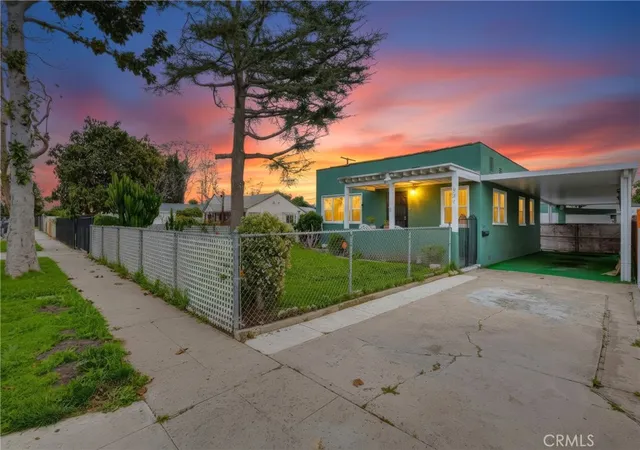 1st image of 924 W 134th Pl, Compton, CA 90222 | MLS# SB26001140