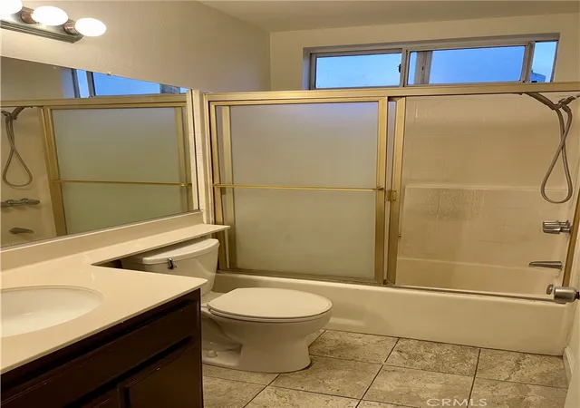 33rd image of 3100 Jeannie Cmn, Santa Ana, CA 92703 | MLS# PW26001547