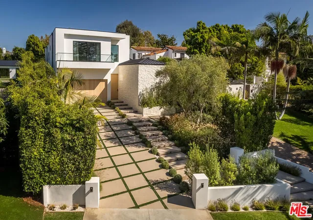 Photo 2 of Mansion for sale at 324 S Medio Dr, Los Angeles, CA 90049 | MLS# 26632241 | Listing updated on 2026-06-29