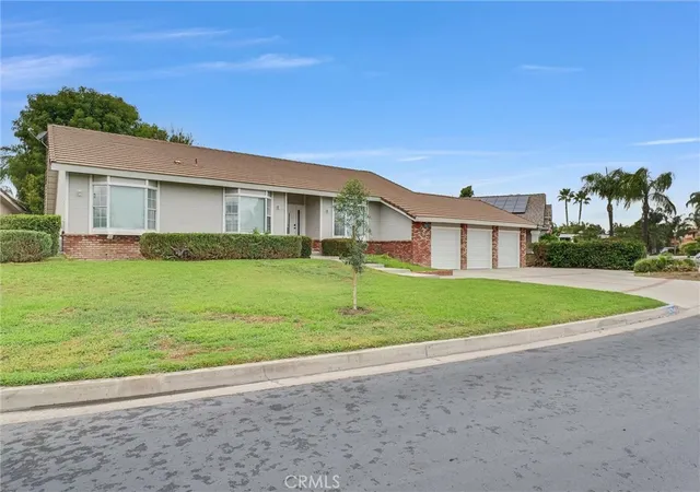 3rd image of 30279 Clear Water, Canyon Lake, CA 92587 | MLS# CV26001731