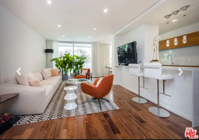1st image of 406 N Oakhurst Dr #204, Beverly Hills, CA 90210 | MLS# 26632575