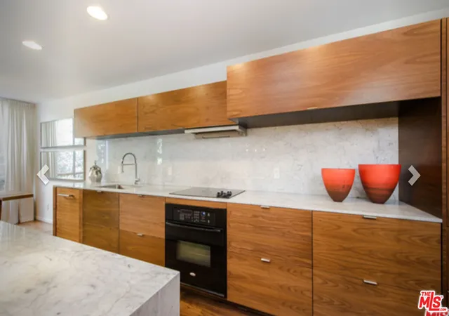 4th image of 406 N Oakhurst Dr, Beverly Hills, CA 90210