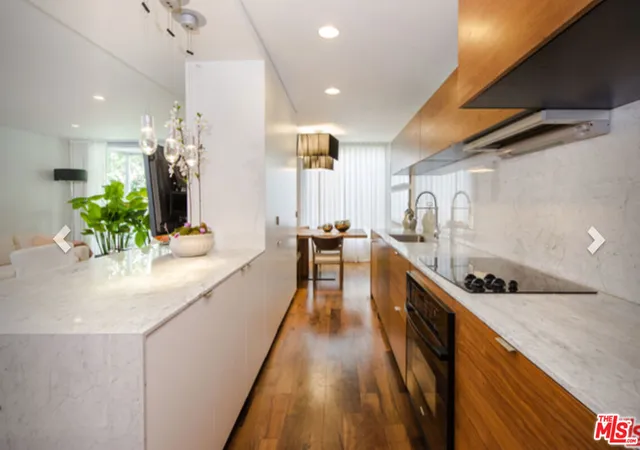 5th image of 406 N Oakhurst Dr, Beverly Hills, CA 90210
