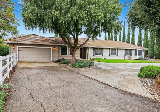 Photo 3 of Single family home for sale at 23457 Currier Dr, Tracy, CA 95304 | MLS# IV25254585 | Listing updated on 2026-09-29