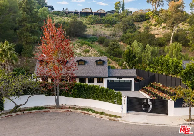 3rd image of 6427 Tahoe Dr, Los Angeles, CA 90068 | MLS# 26632303