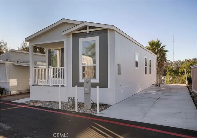 Photo 1 of Manufactured home for sale at 3030 Oceanside Blvd #44, Oceanside, CA 92054 | MLS# CV26002375 | Listing updated on 2026-09-27