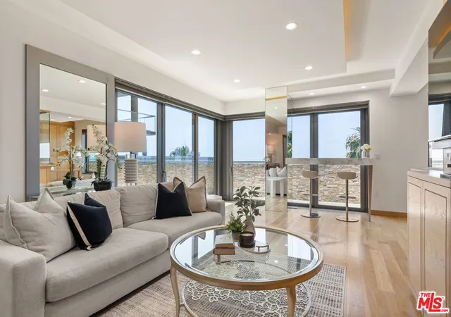 Homes for sale in Santa Monica, CA | 1755 Ocean Ave #811, Santa Monica, CA 90401 | MLS# 26633597