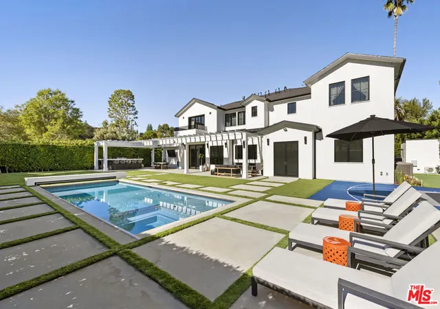 1st image of 16866 Mooncrest Dr, Encino, CA 91436 | MLS# 25631537