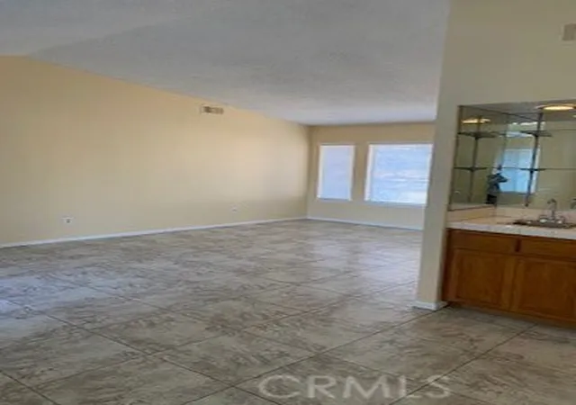 Photo 3 of Single family home for sale at 9290 Buckthorn Ave, Hesperia, CA 92345 | MLS# IV26002523 | Listing updated on 2026-09-25