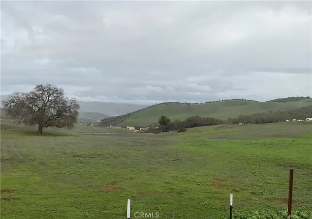 Homes for sale in Bradley, CA | 21 Interlake Rd, Bradley, CA 93426 | MLS# NS26002681