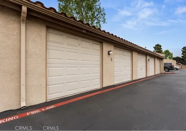 image of 4791 Lago Dr, Huntington Beach, CA 92649