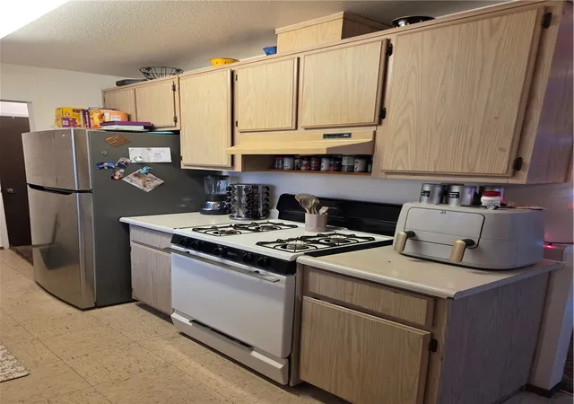 5th image of 577 North St, Corning, CA 96021 | MLS# SN26003533