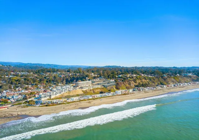 Homes for sale in Aptos, CA | 2607 Willowbrook Lane, Aptos, CA 95003 | Houzeo