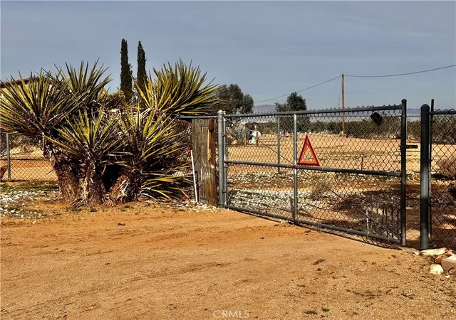 Photo 2 of Land for sale at 382 Bowman Trl, Landers, CA 92285 | MLS# JT26003720 | Listing updated on 2026-07-07