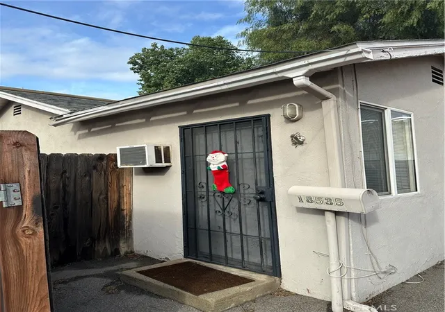 5th image of 18535 Bryant, Northridge, CA 91324 | MLS# SR26003201