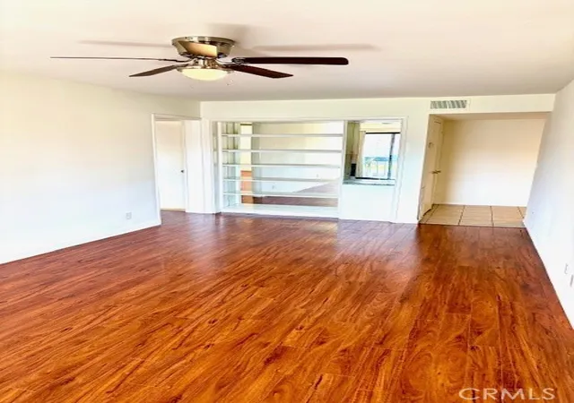 4th image of 15325 Magnolia #102, Sherman Oaks, CA 91403 | MLS# SR26001999
