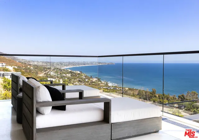 Photo 2 of Mansion for sale at 32357 Pacific Coast Hwy, Malibu, CA 90265 | MLS# 26633895 | Listing updated on 2026-10-01