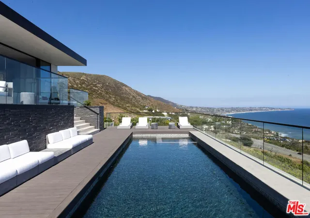 Photo 3 of Mansion for sale at 32357 Pacific Coast Hwy, Malibu, CA 90265 | MLS# 26633895 | Listing updated on 2026-10-01
