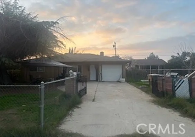 1st image of 618 Bates Ave, Bakersfield, CA 93307 | MLS# CV26003263