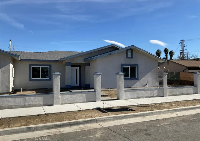 Photo 2 of Single family home for sale at 310 N Western, Hemet, CA 92543 | MLS# IV26003813 | Listing updated on 2026-01-28