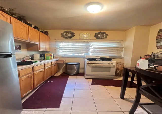 5th image of 2955 Van Buren Pl, Los Angeles, CA 90007 | MLS# DW26004405