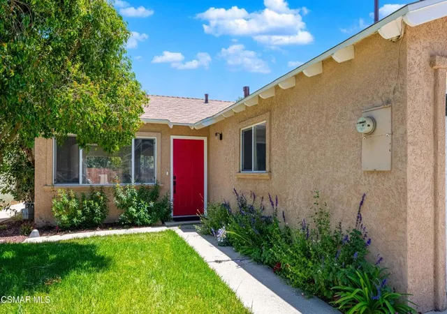 Photo 2 of Single family home for sale at 764 Brossard Dr, Thousand Oaks, CA 91360 | MLS# 226000084 | Listing updated on 2026-09-21