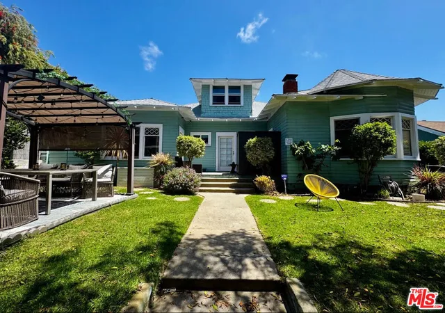 Homes for sale in Santa Monica, CA | 1815 N 10th St, Santa Monica, CA 90404 | MLS# 26632253