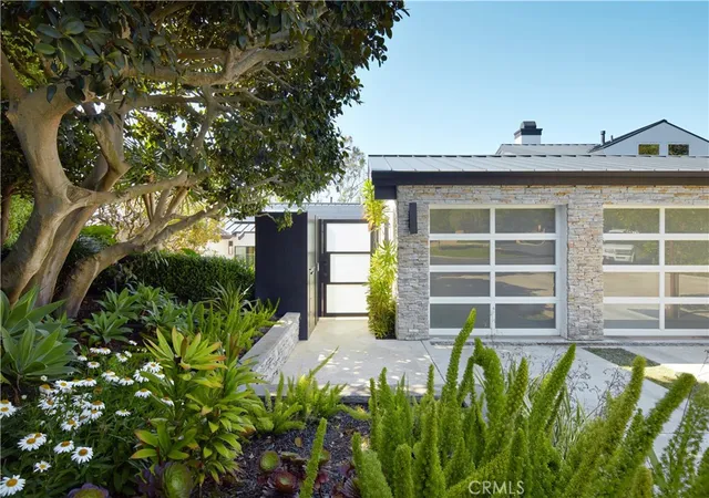 37th image of 22 Cherry Hills Ln, Newport Beach, CA 92660 | MLS# NP25148252