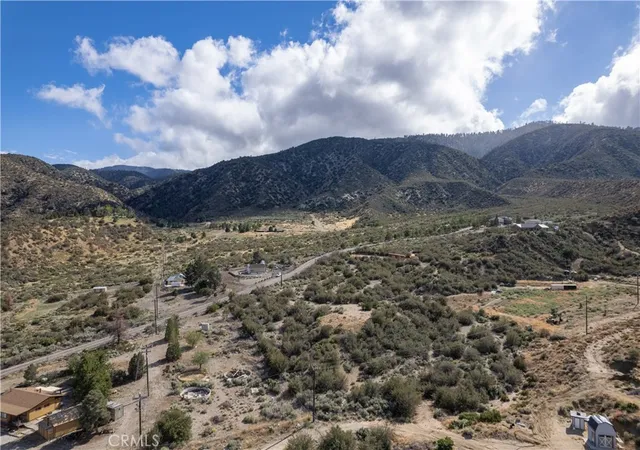 4th image of 8160 Green Rd, Pinon Hills, CA 92372 | MLS# HD26005477