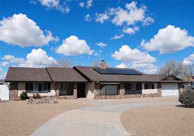Single family home for sale at 14010 Jicarilla Rd, Apple Valley, CA 92307 | MLS# IV26006220