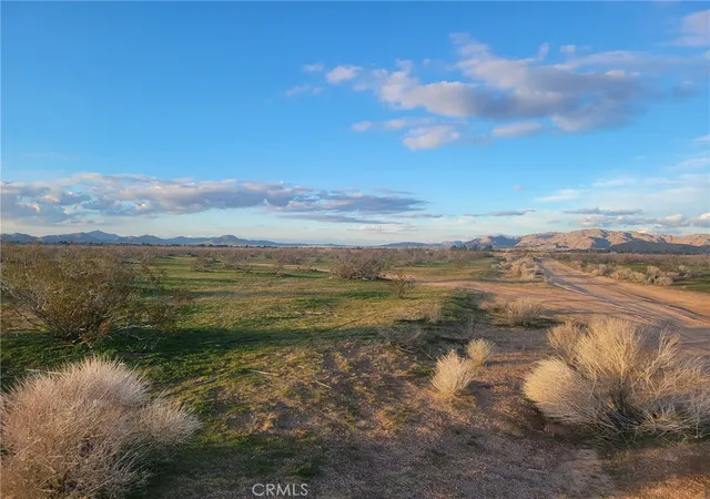 3rd image of 0 Pahute Rd, Apple Valley, CA 92307 | MLS# HD26005960