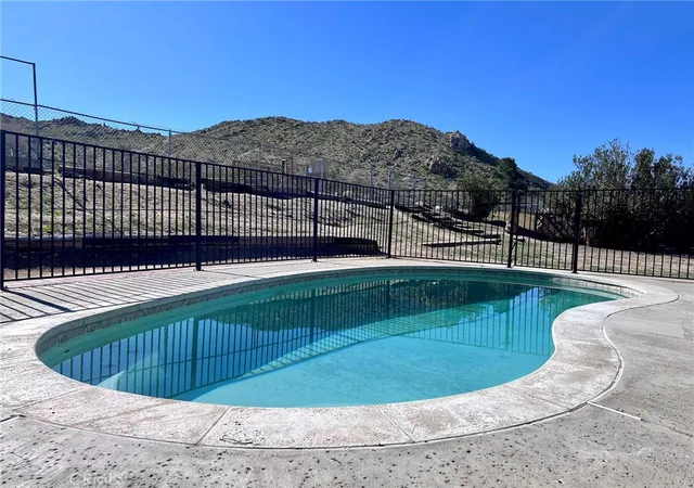 3rd image of 40020 176Th St E, Palmdale, CA 93591 | MLS# SR26003999