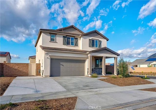 Photo 3 of Sale Pending at 474 Mistyblue Ct, Hemet, CA 92543 | MLS# SW26003086 | Listing updated on 2026-09-08