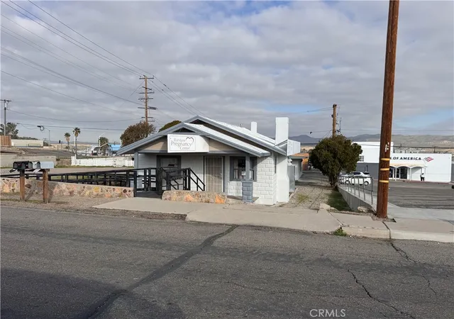 Homes for sale in Barstow, CA | 521 E Williams, Barstow, CA 92311 | MLS# HD26003235